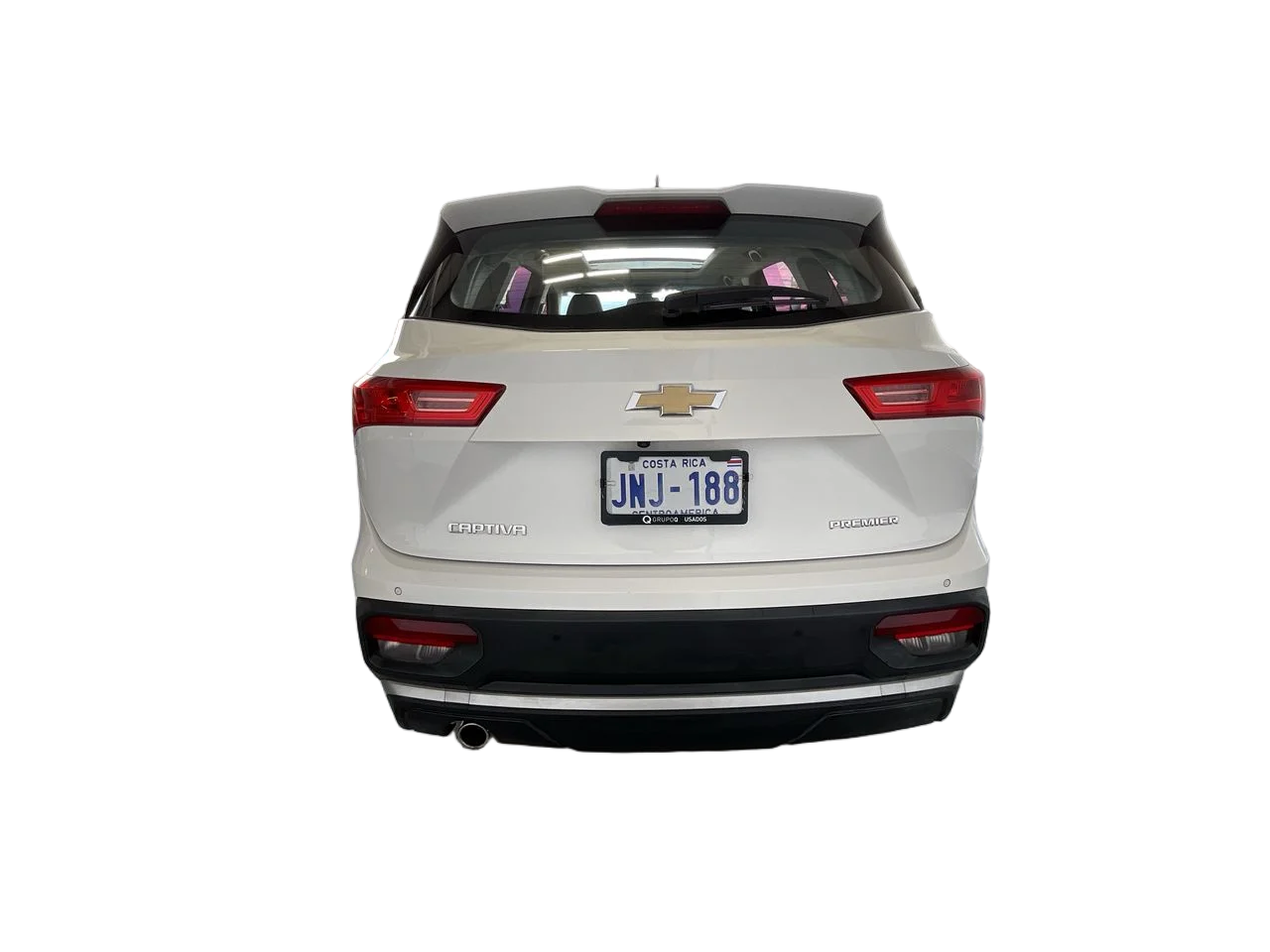 Exterior 6