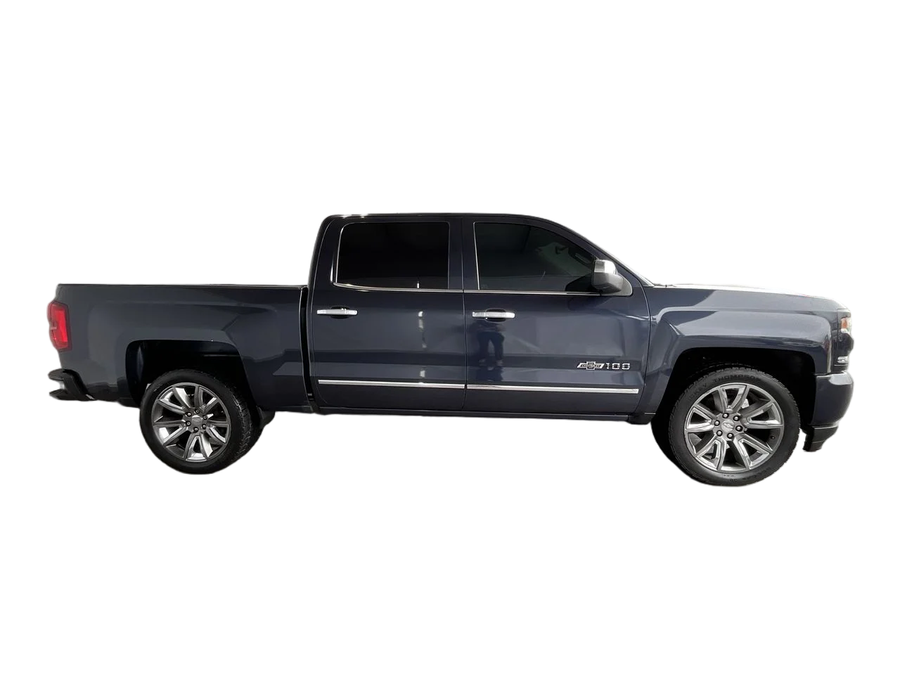 Exterior 8
