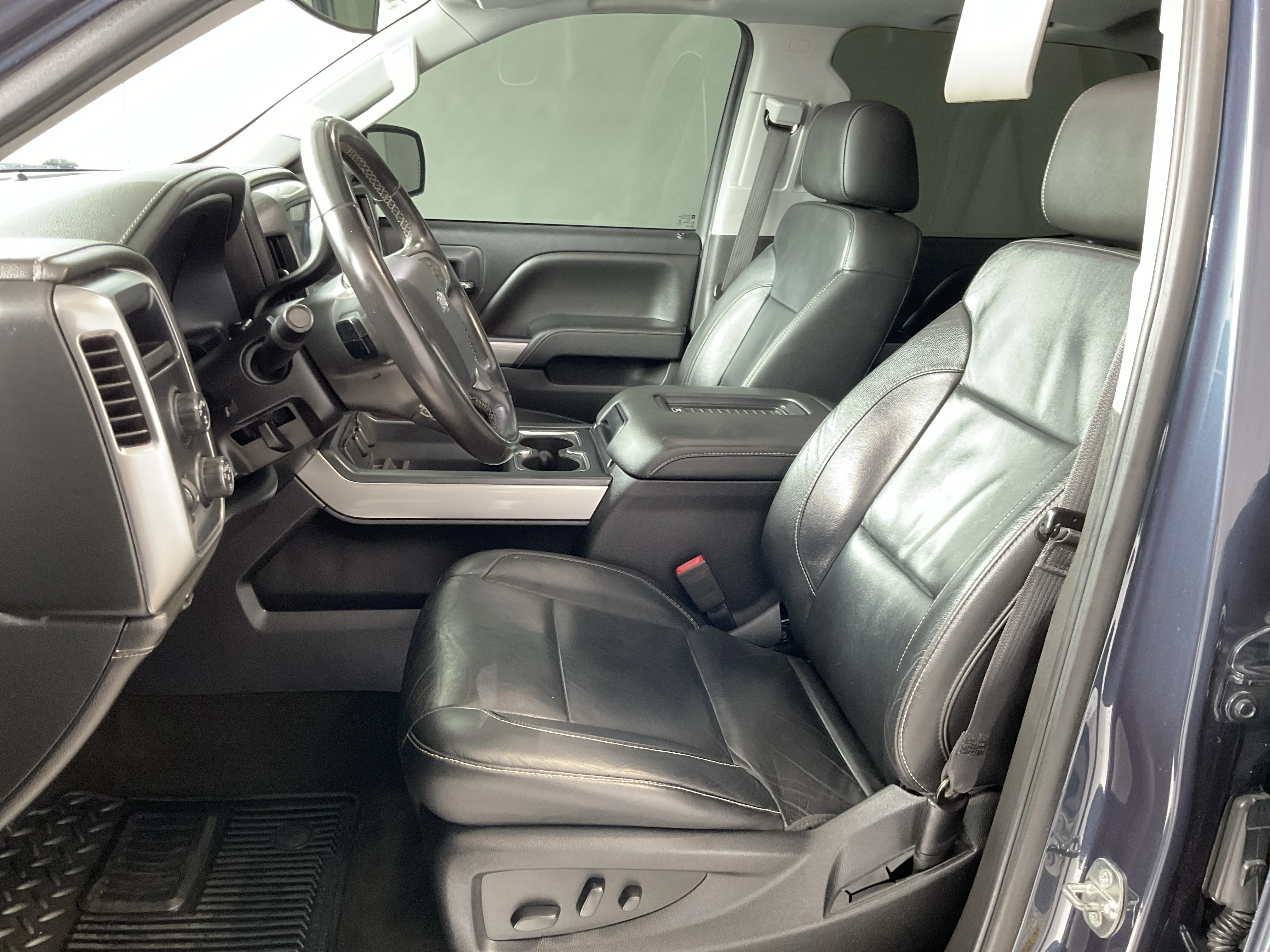 Interior 2