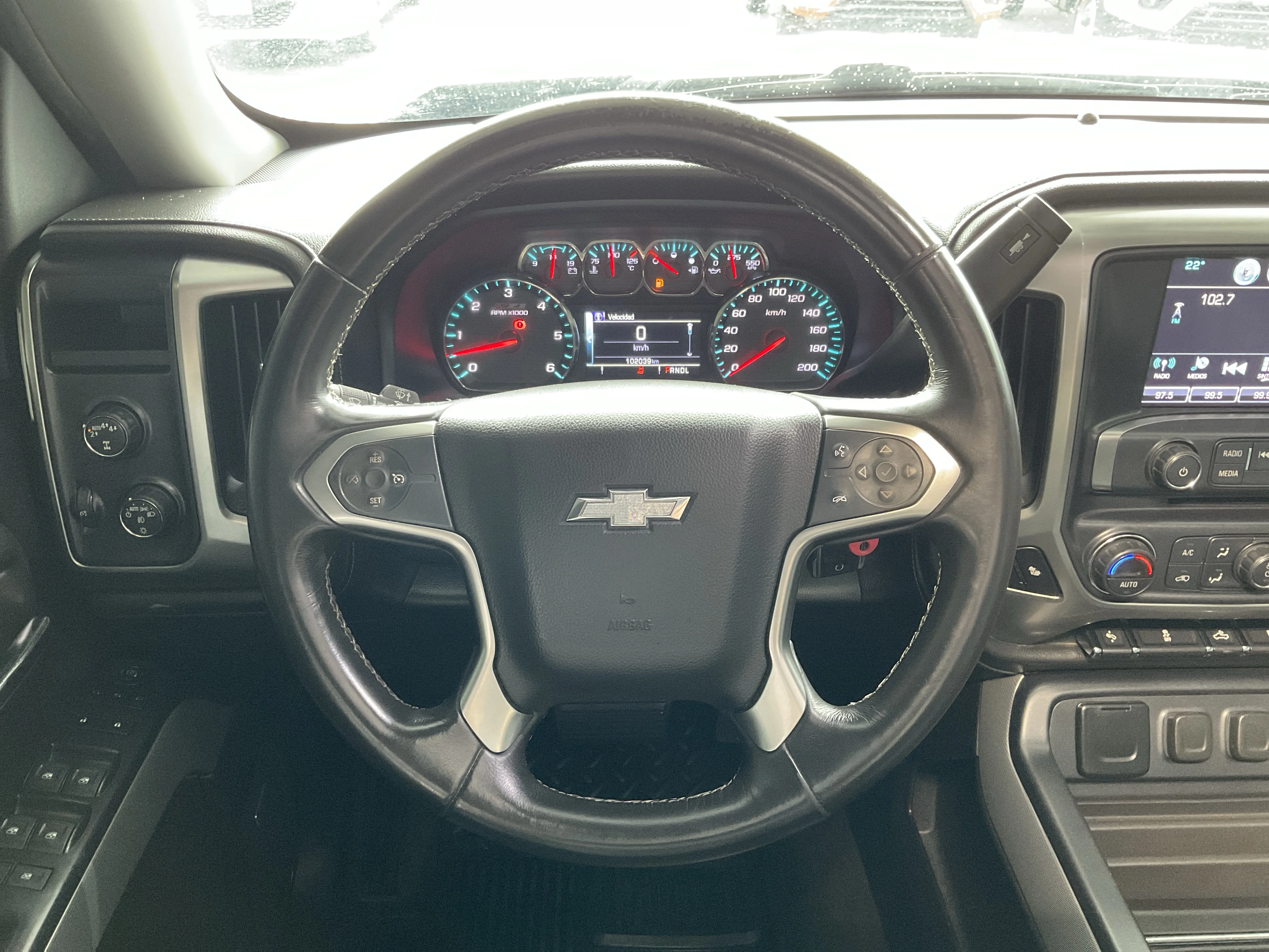 Interior 12