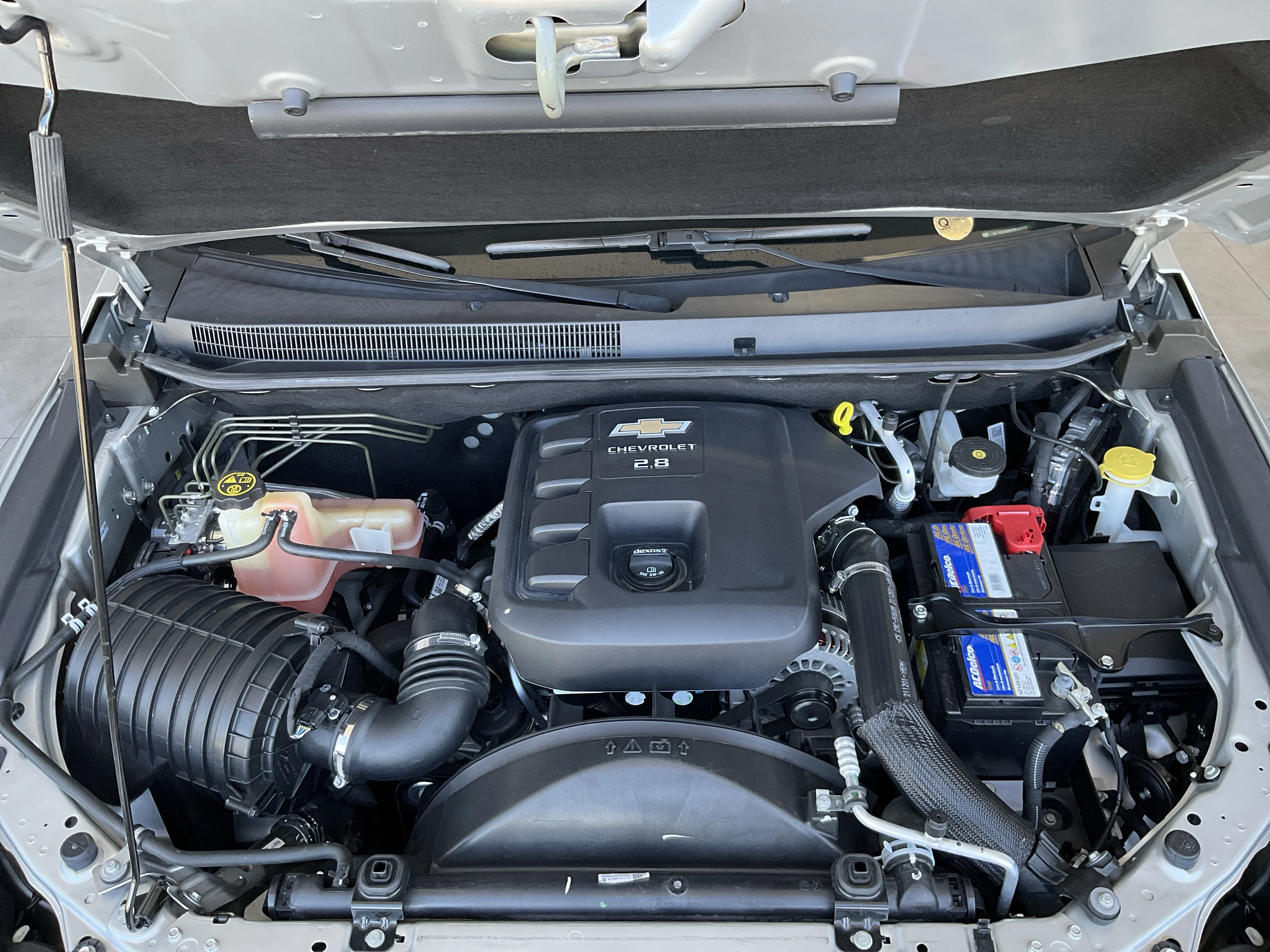 Interior 6