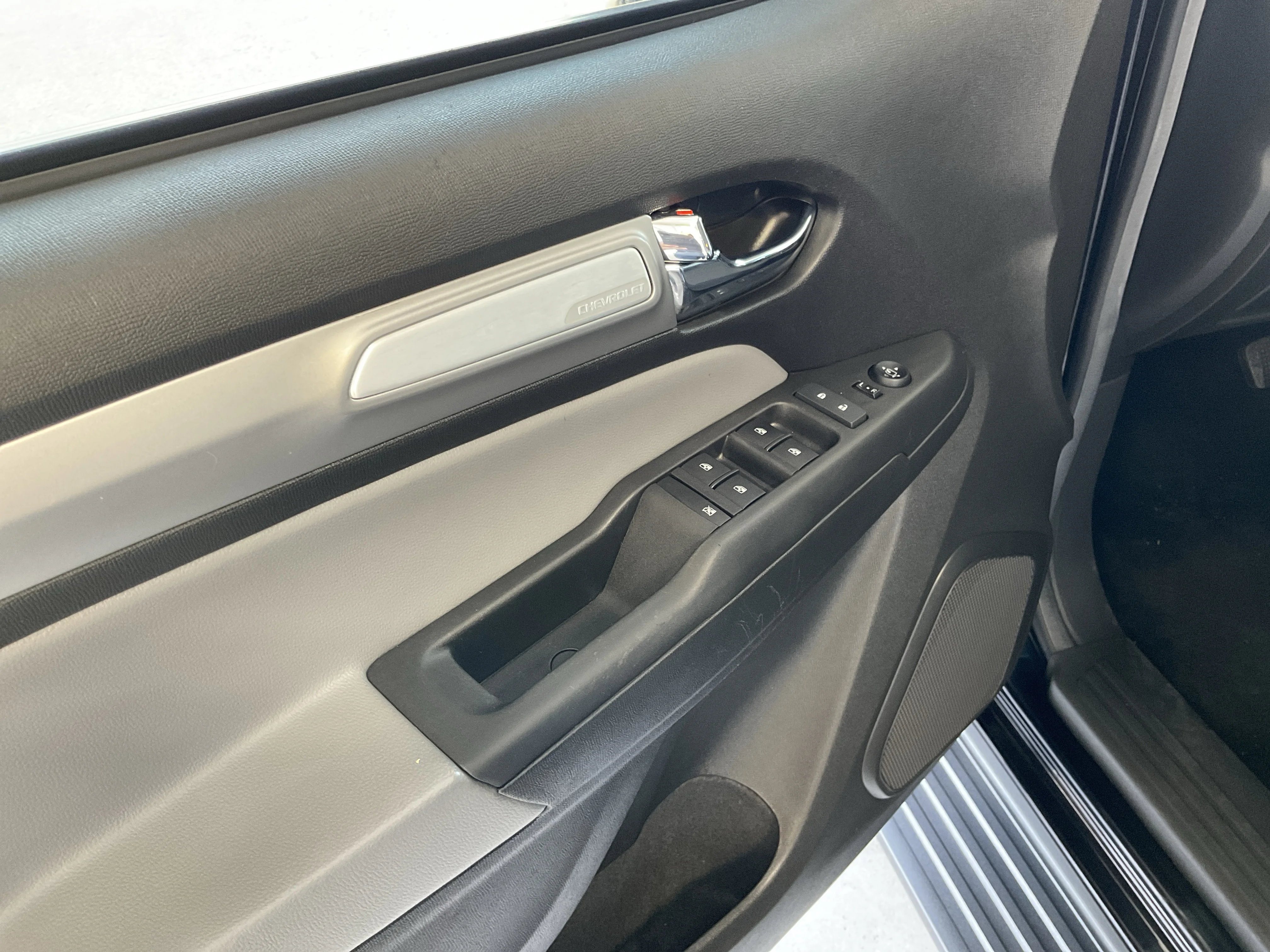 Interior 5