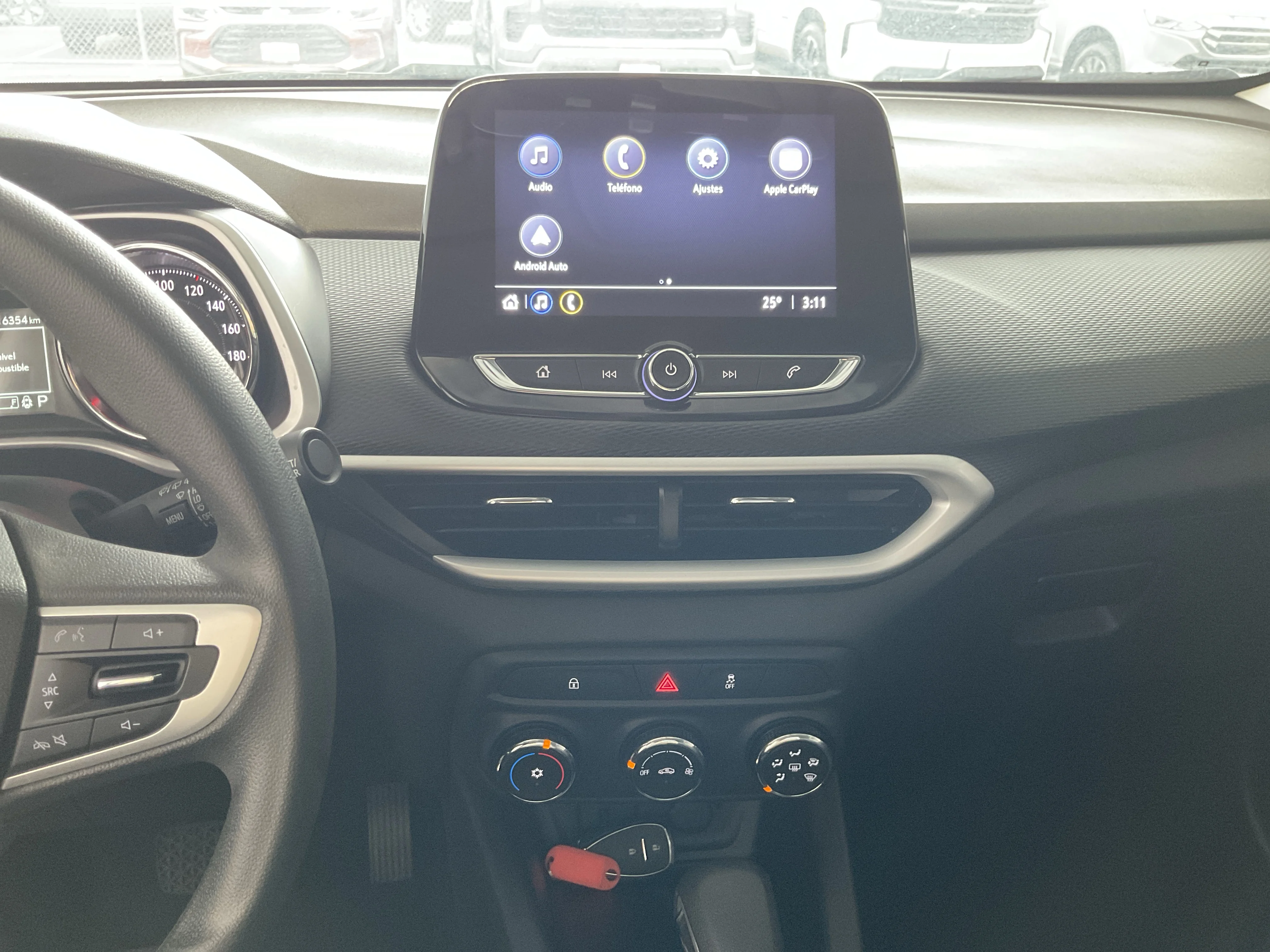 Interior 8