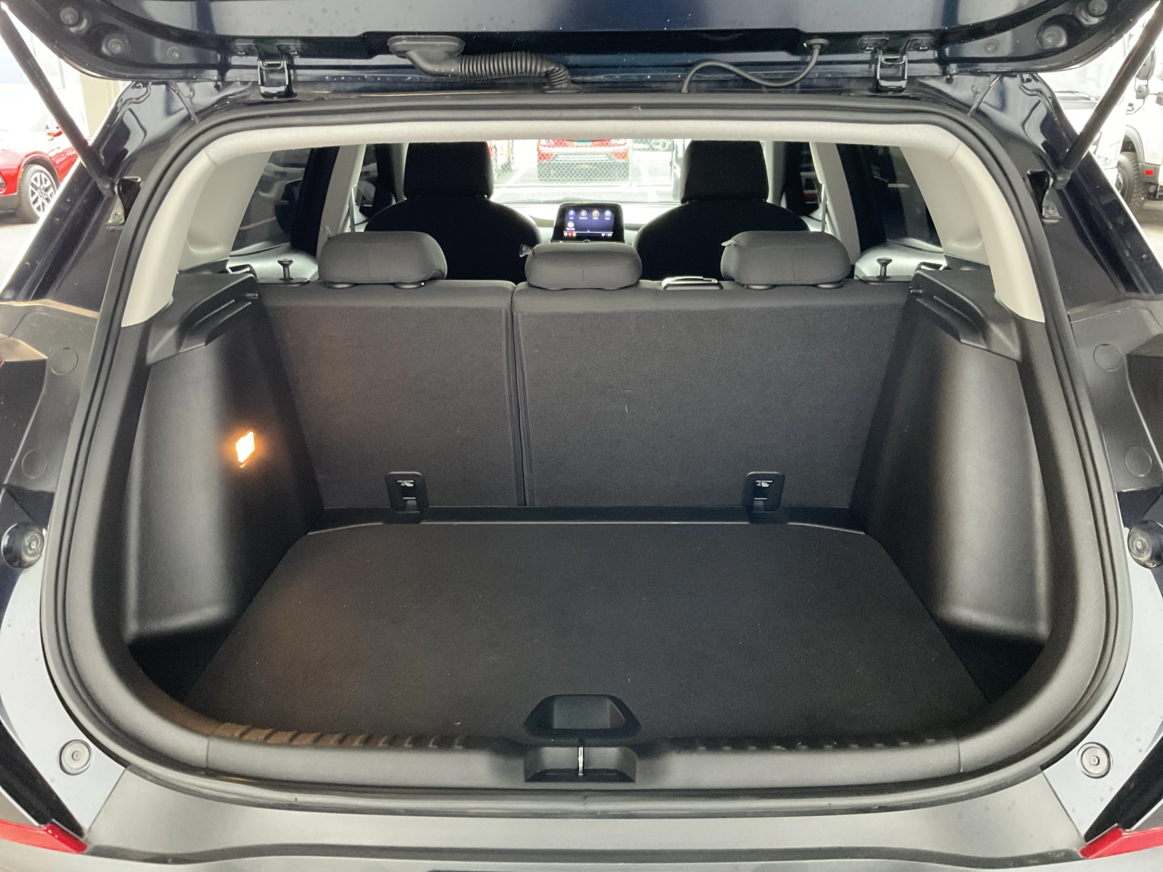 Interior 4