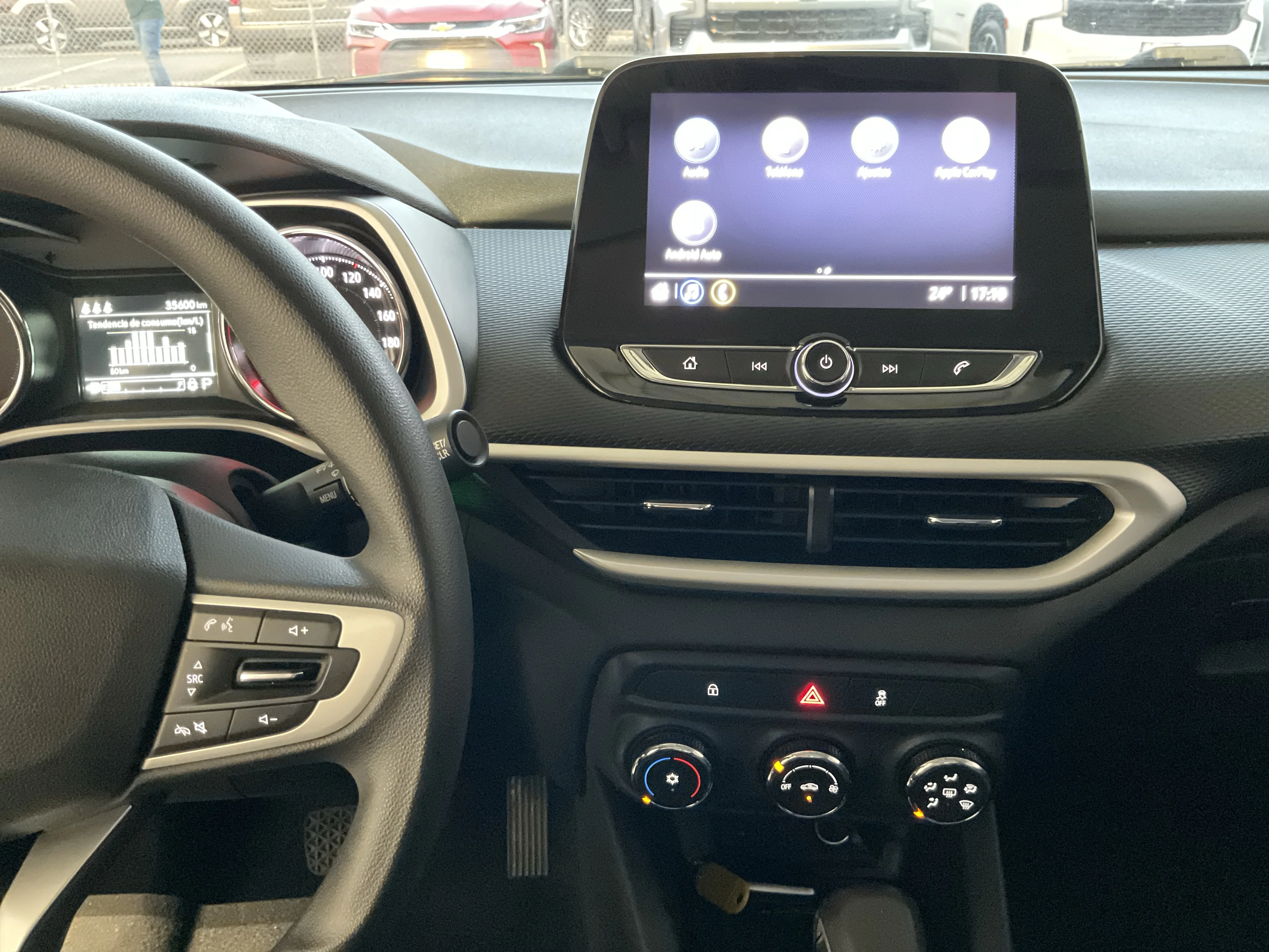 Interior 8