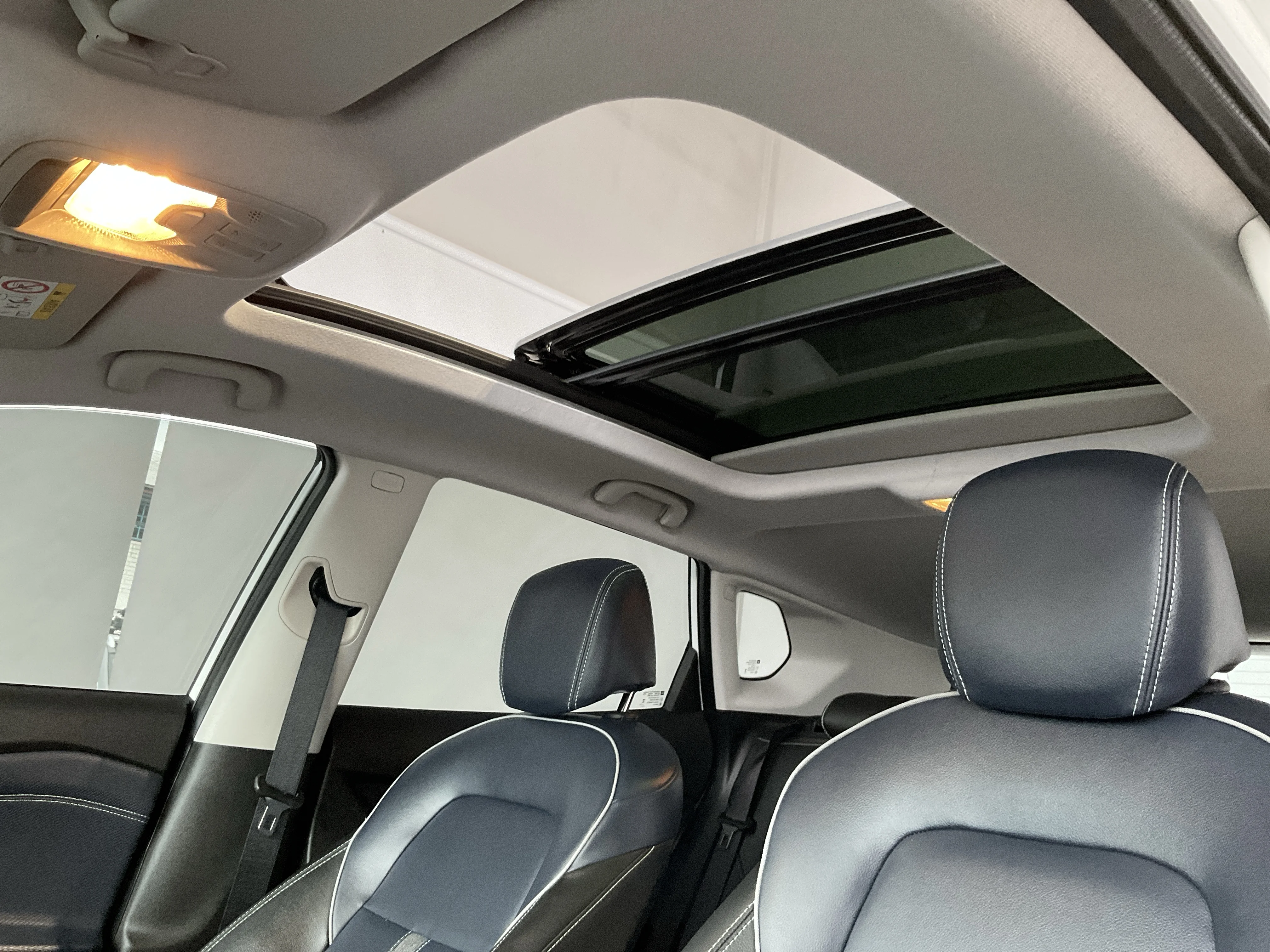 Interior 10