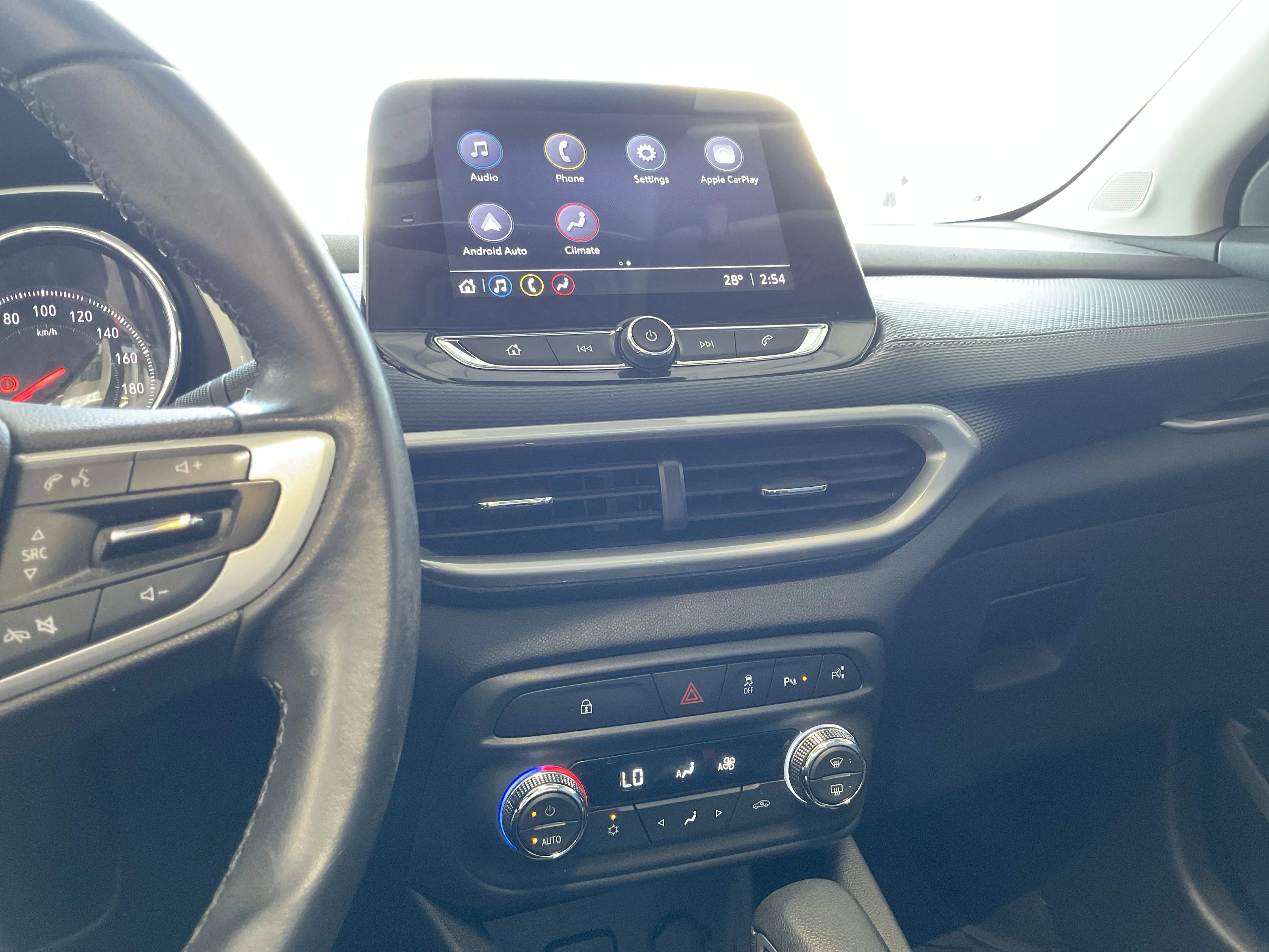 Interior 8