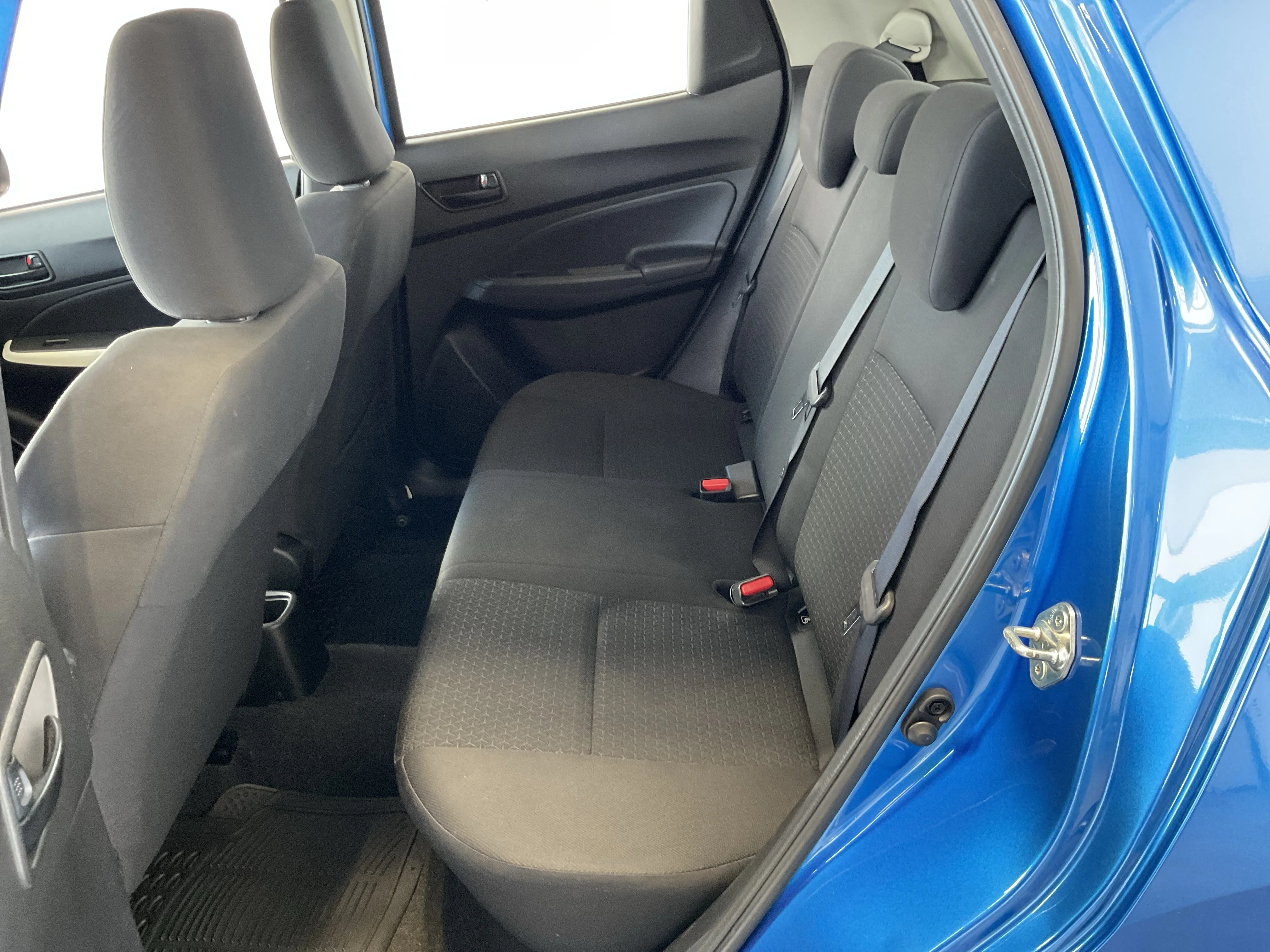 Interior 3