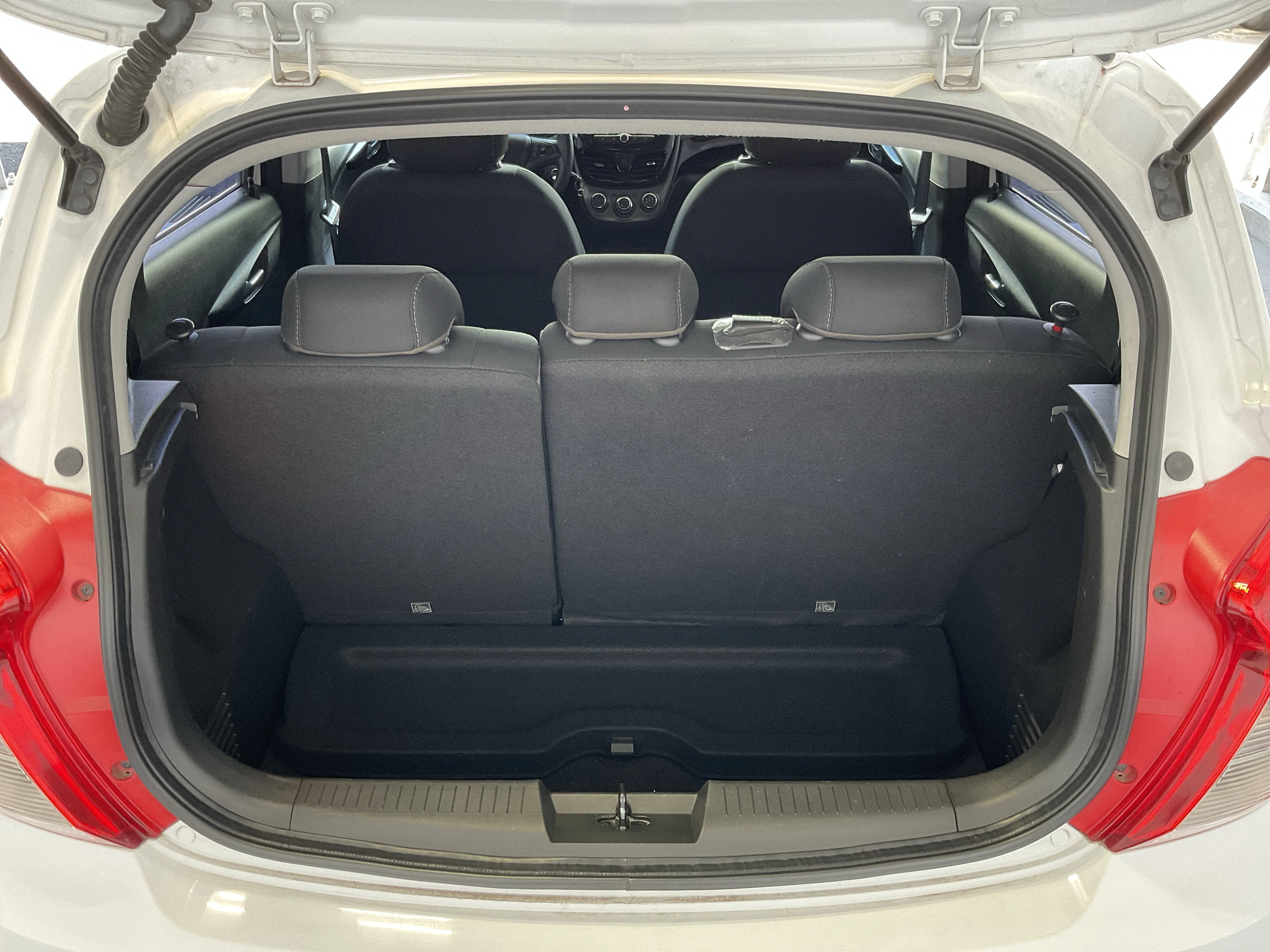Interior 4