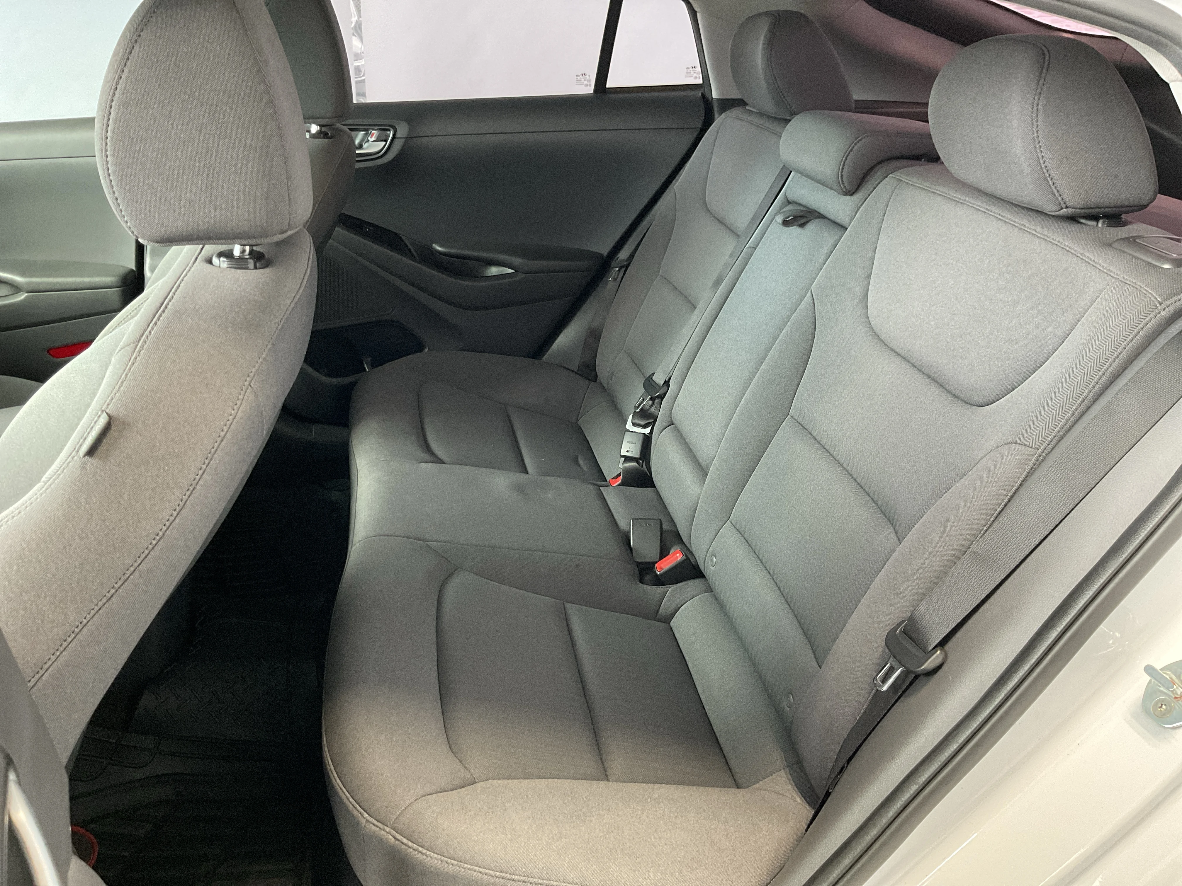 Interior 3