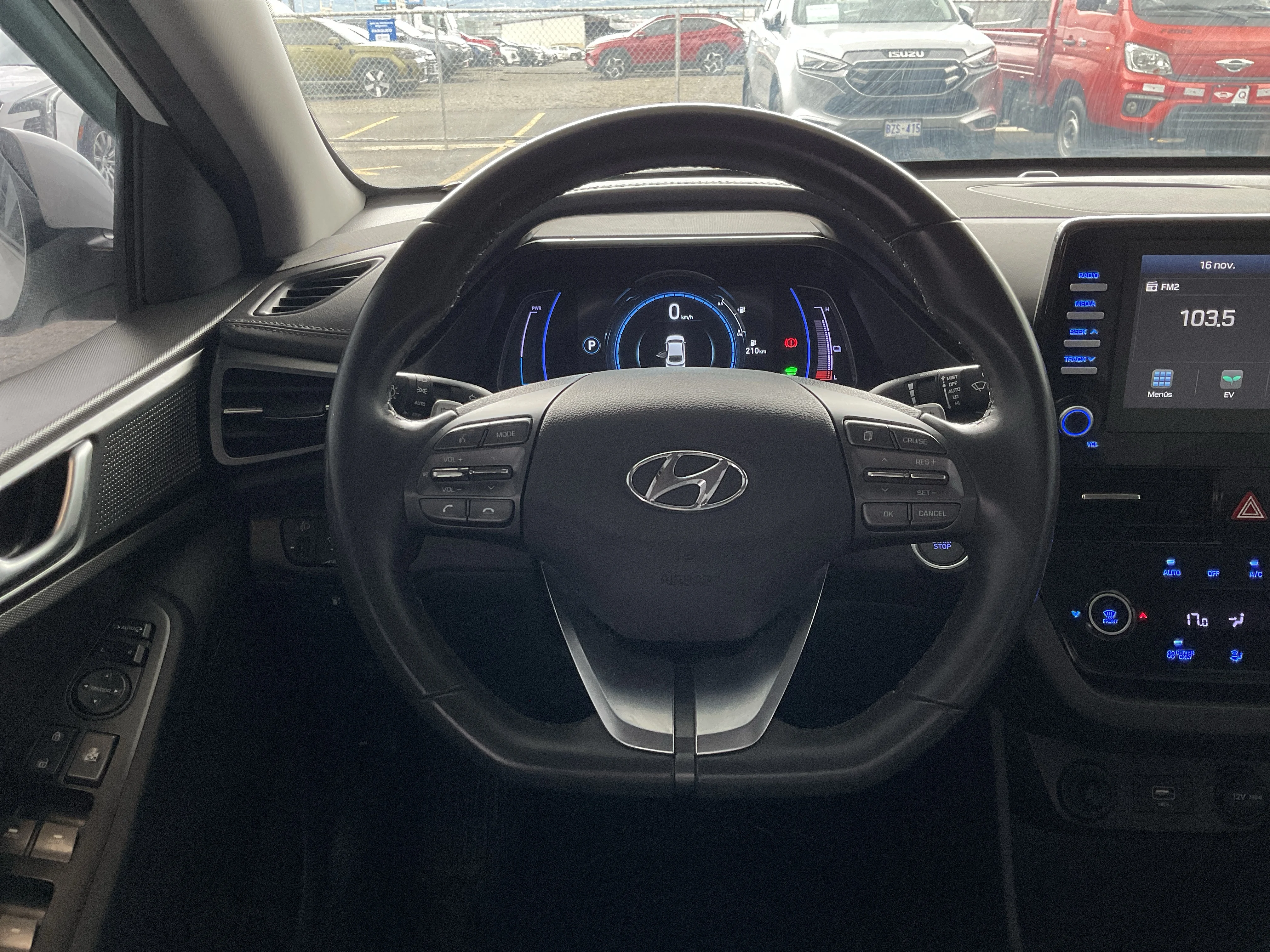 Interior 11