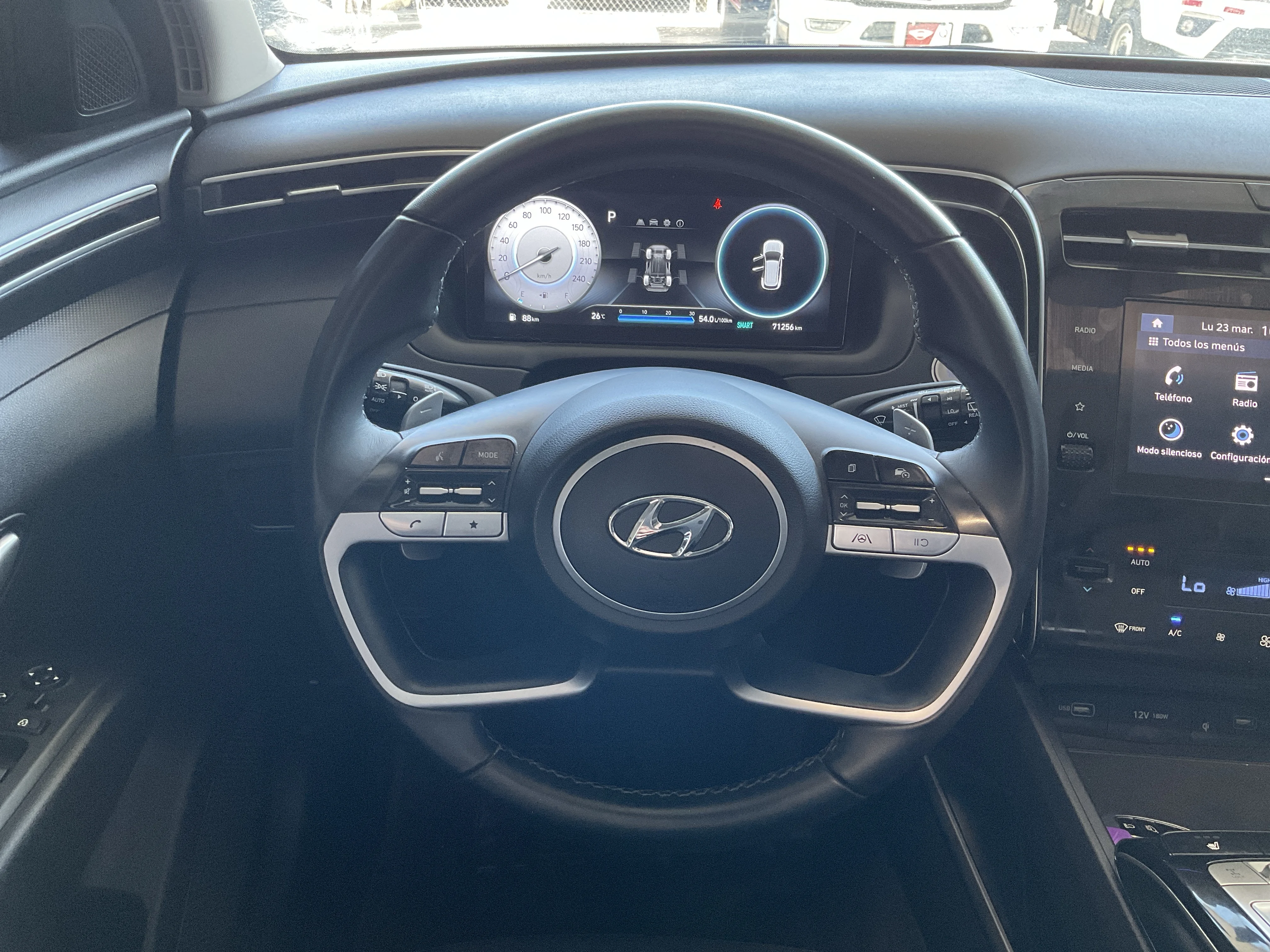 Interior 12
