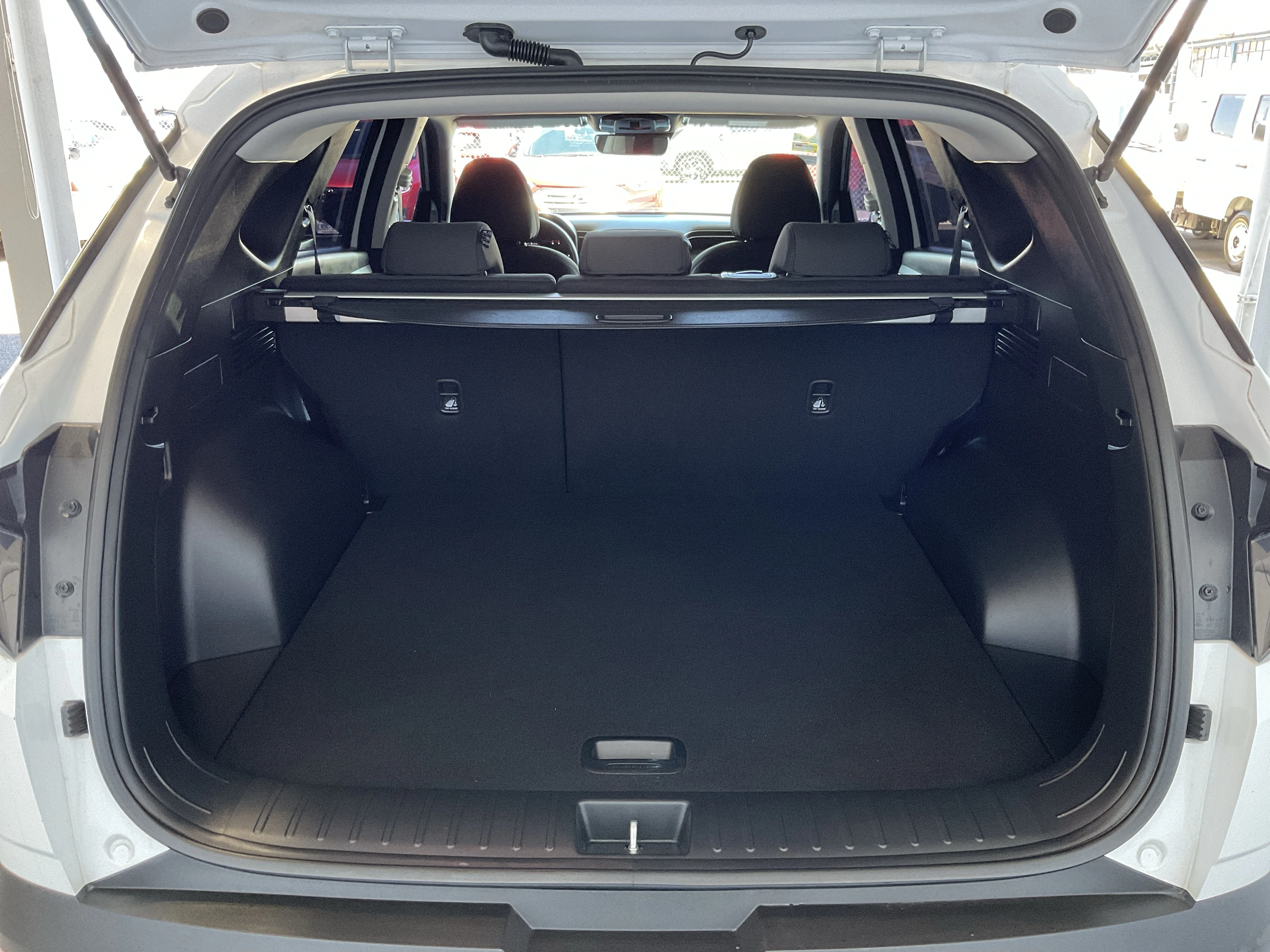 Interior 4