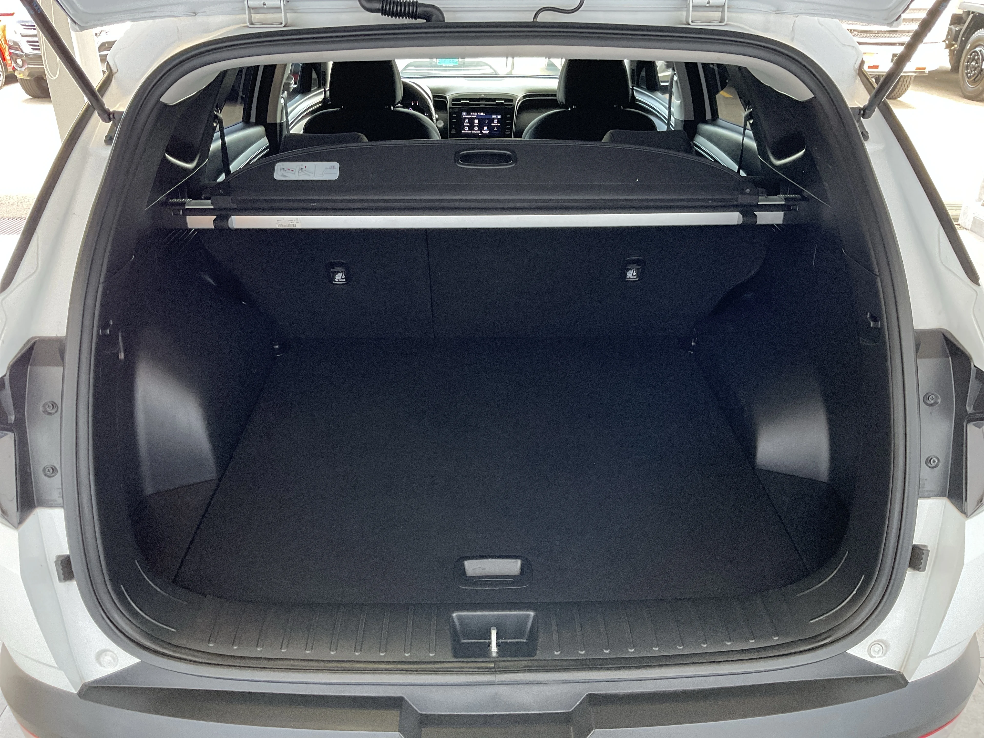 Interior 4