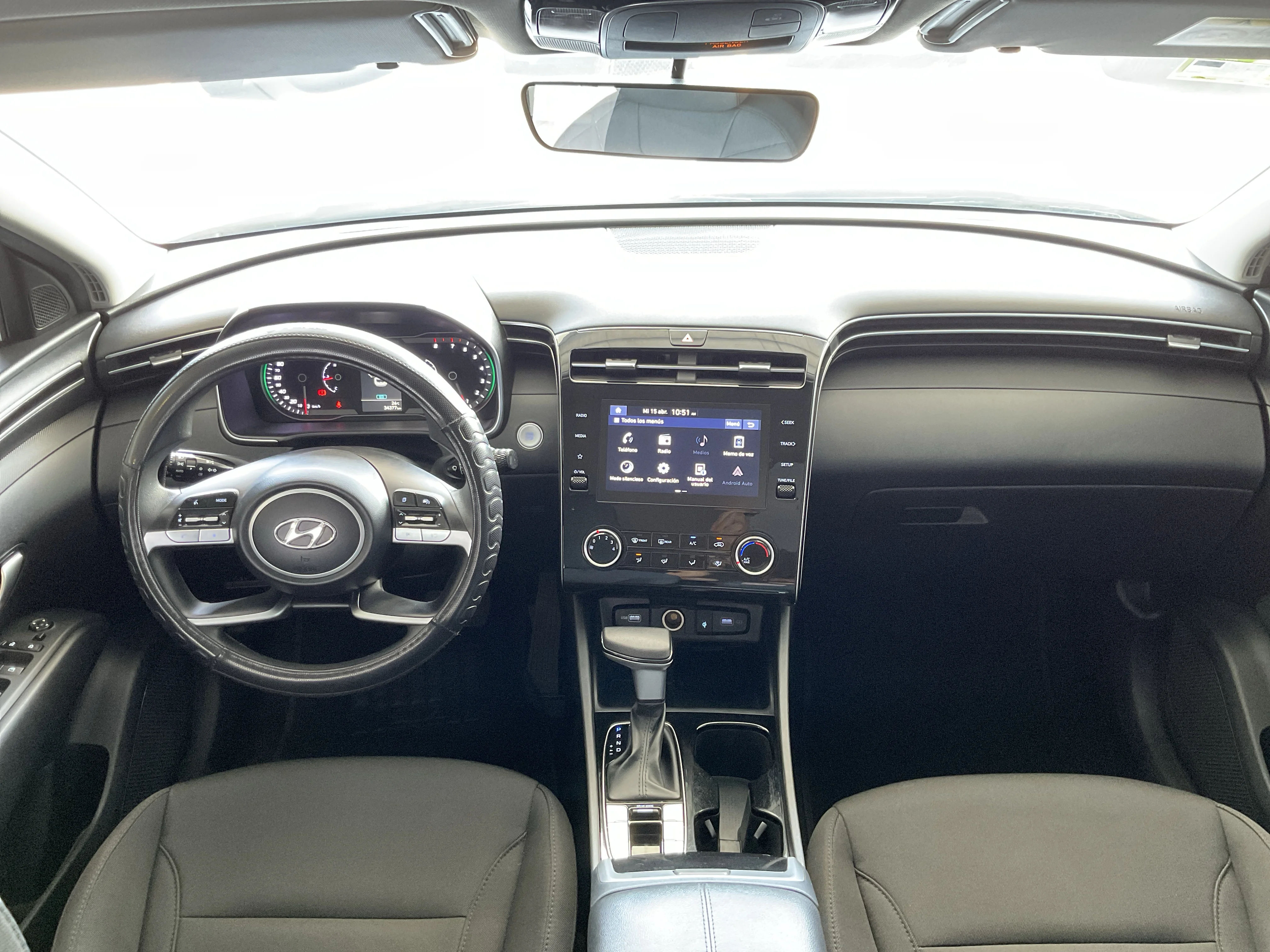 Interior 9