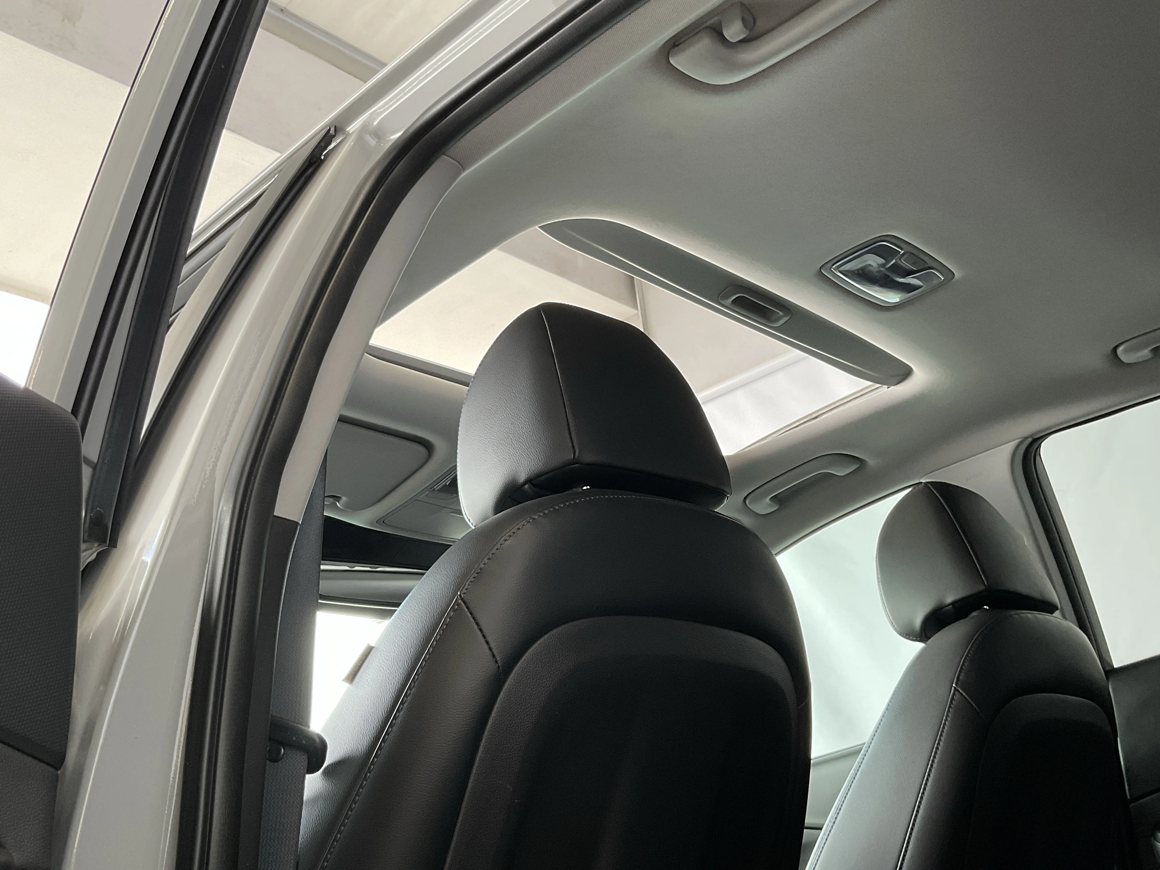 Interior 10
