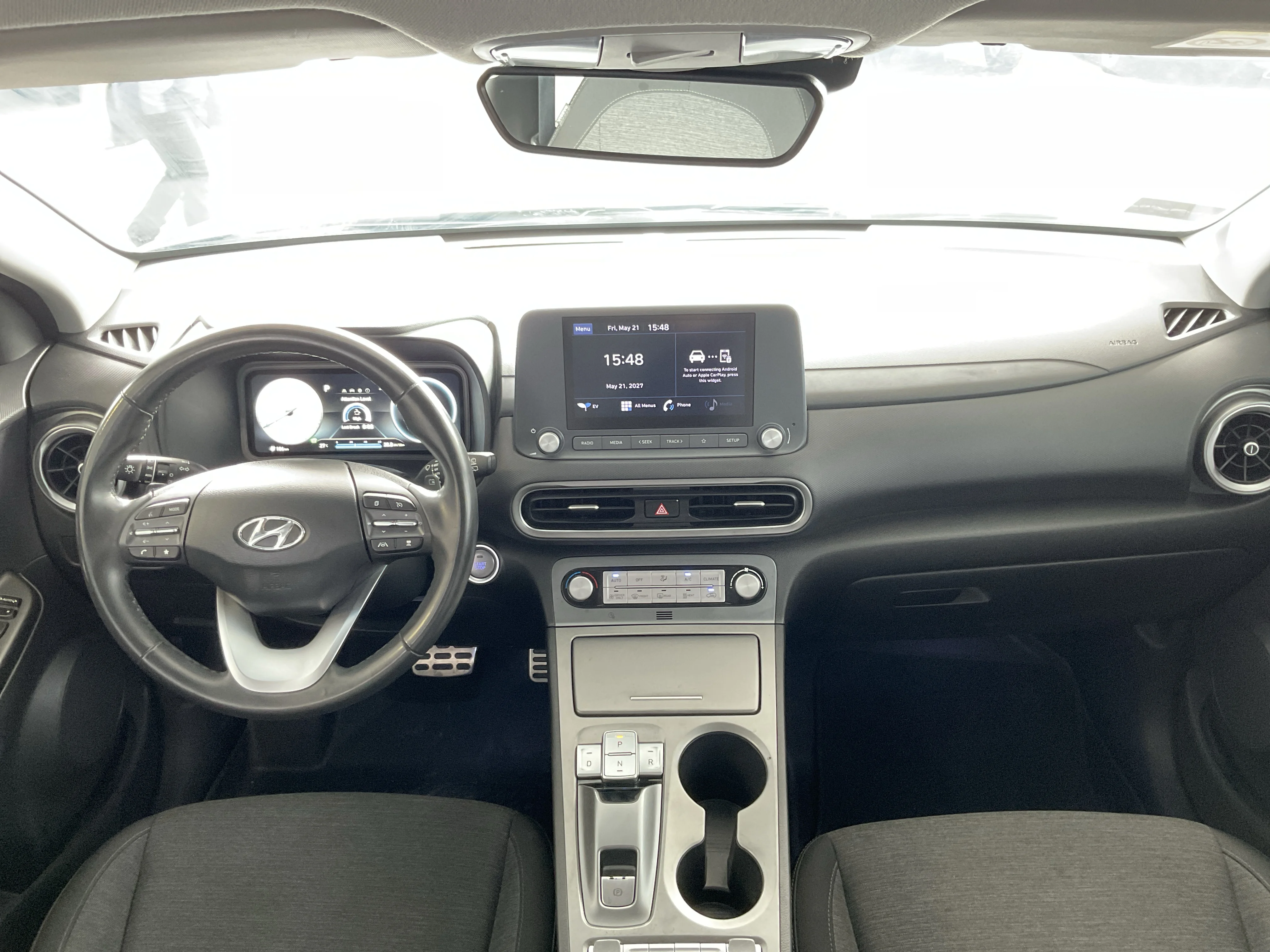 Interior 9