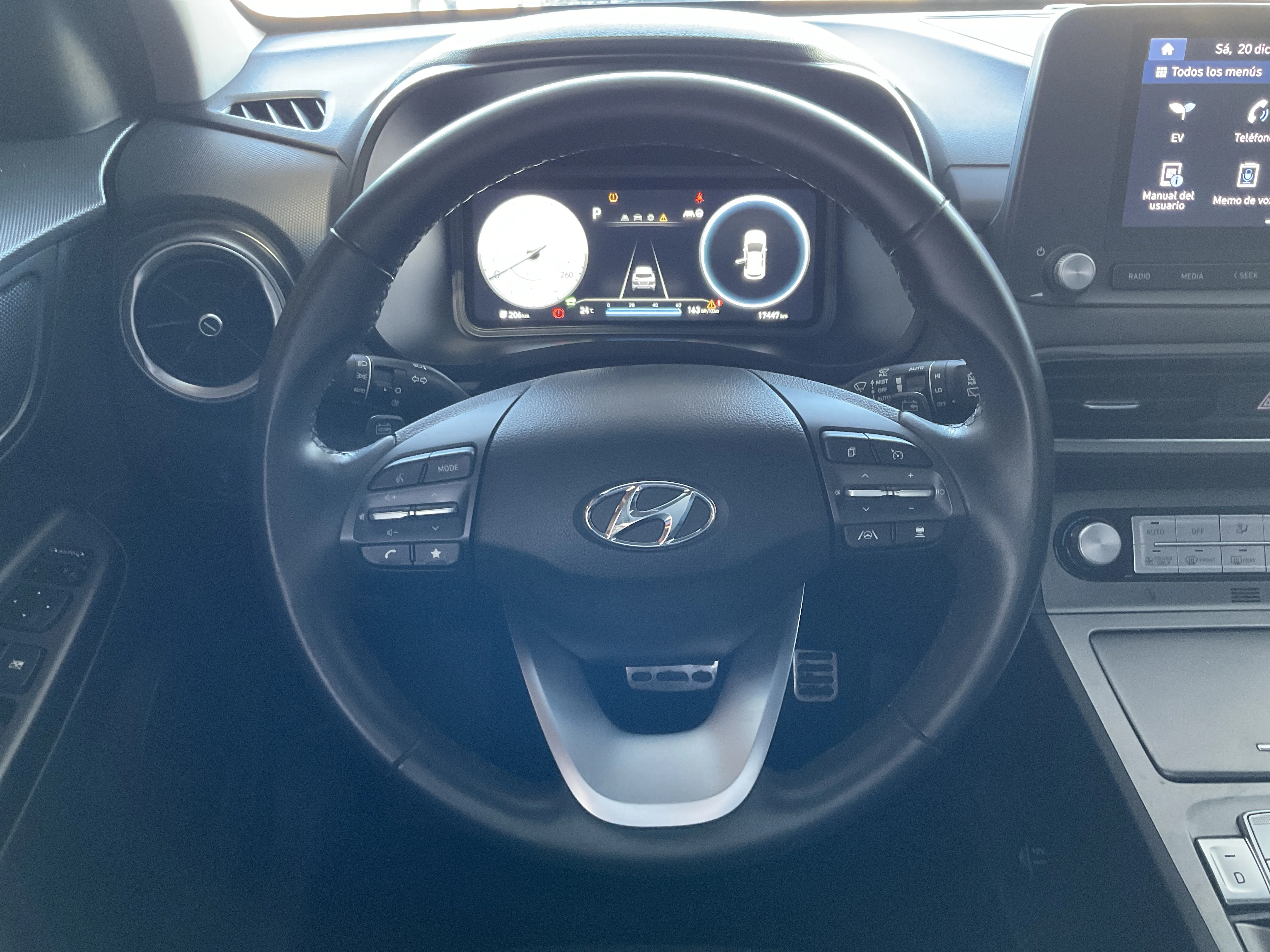 Interior 11