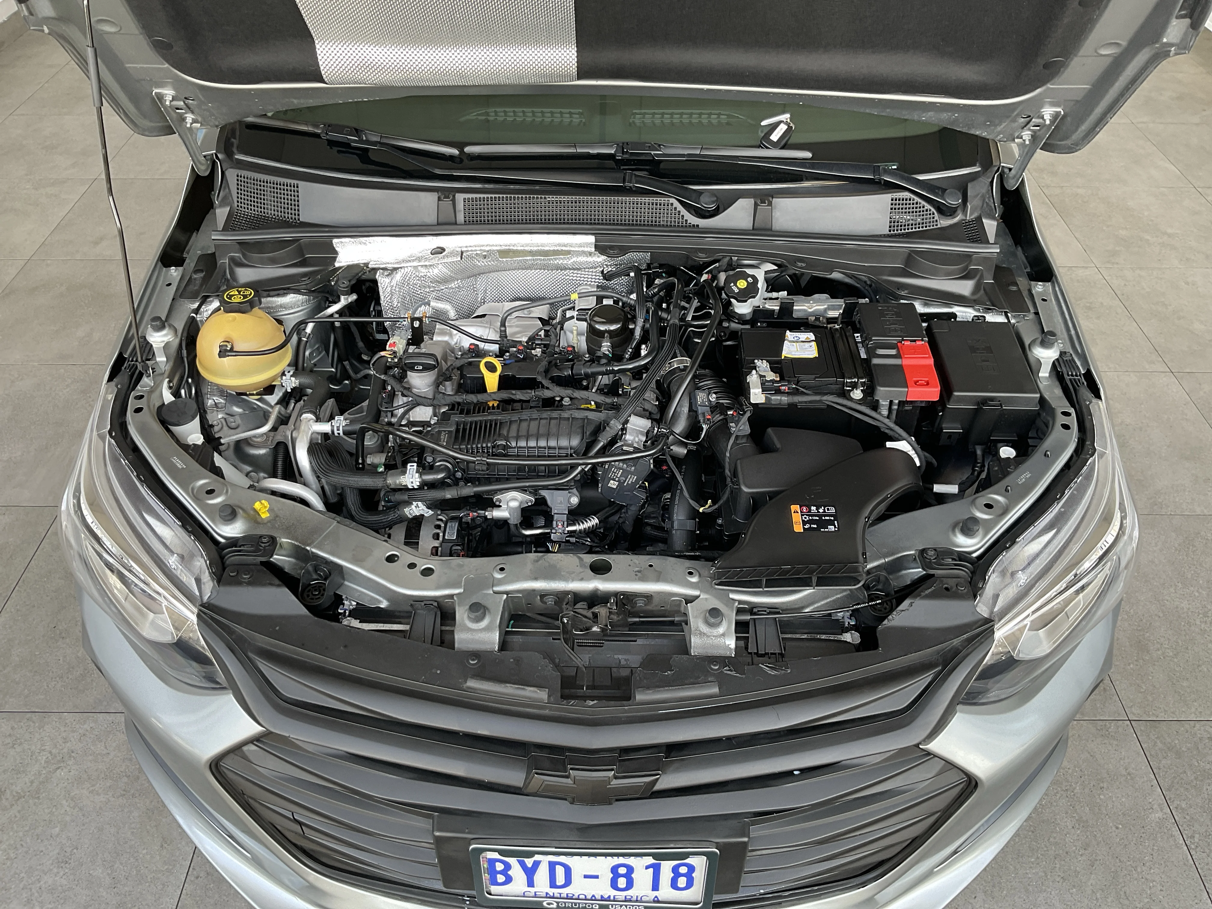 Interior 6
