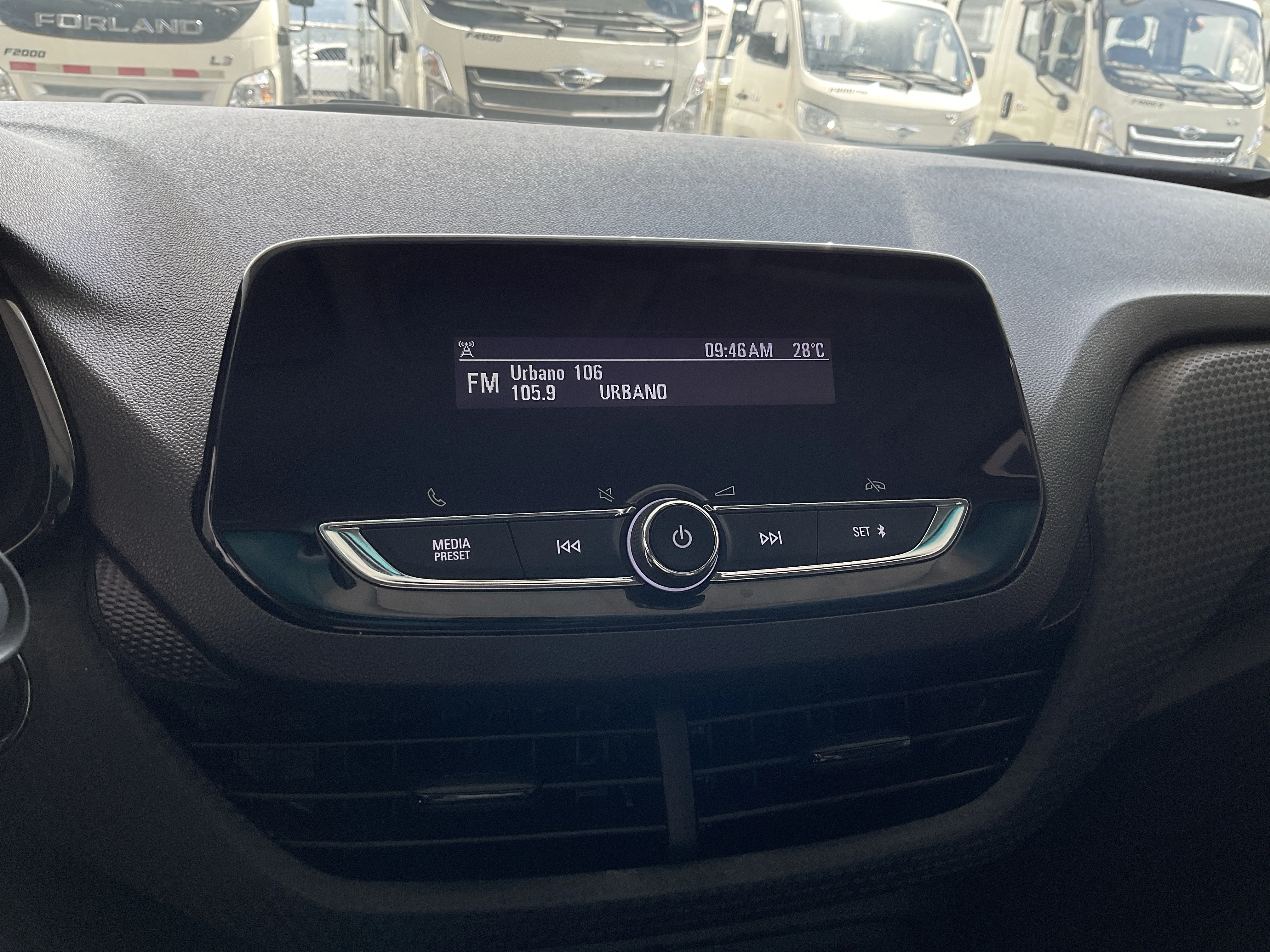 Interior 8