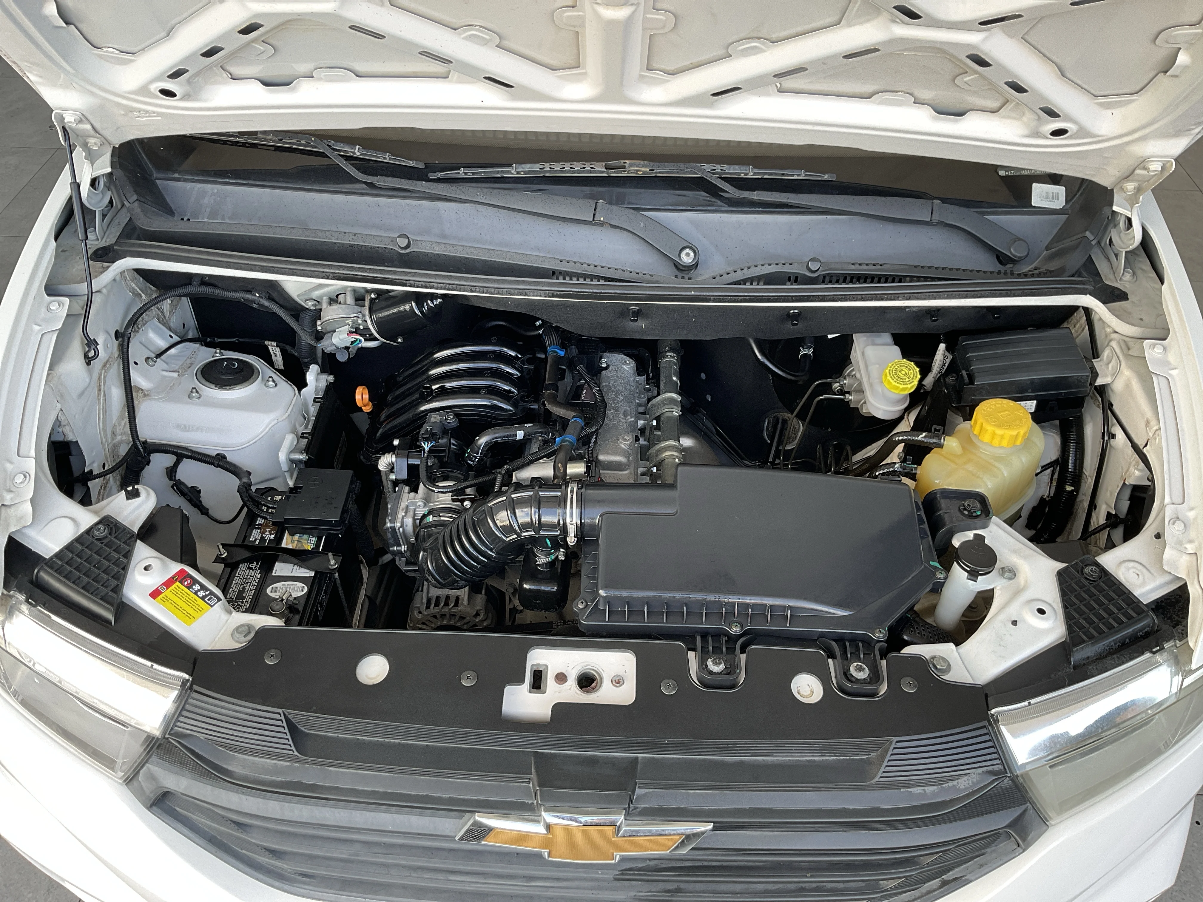 Interior 5