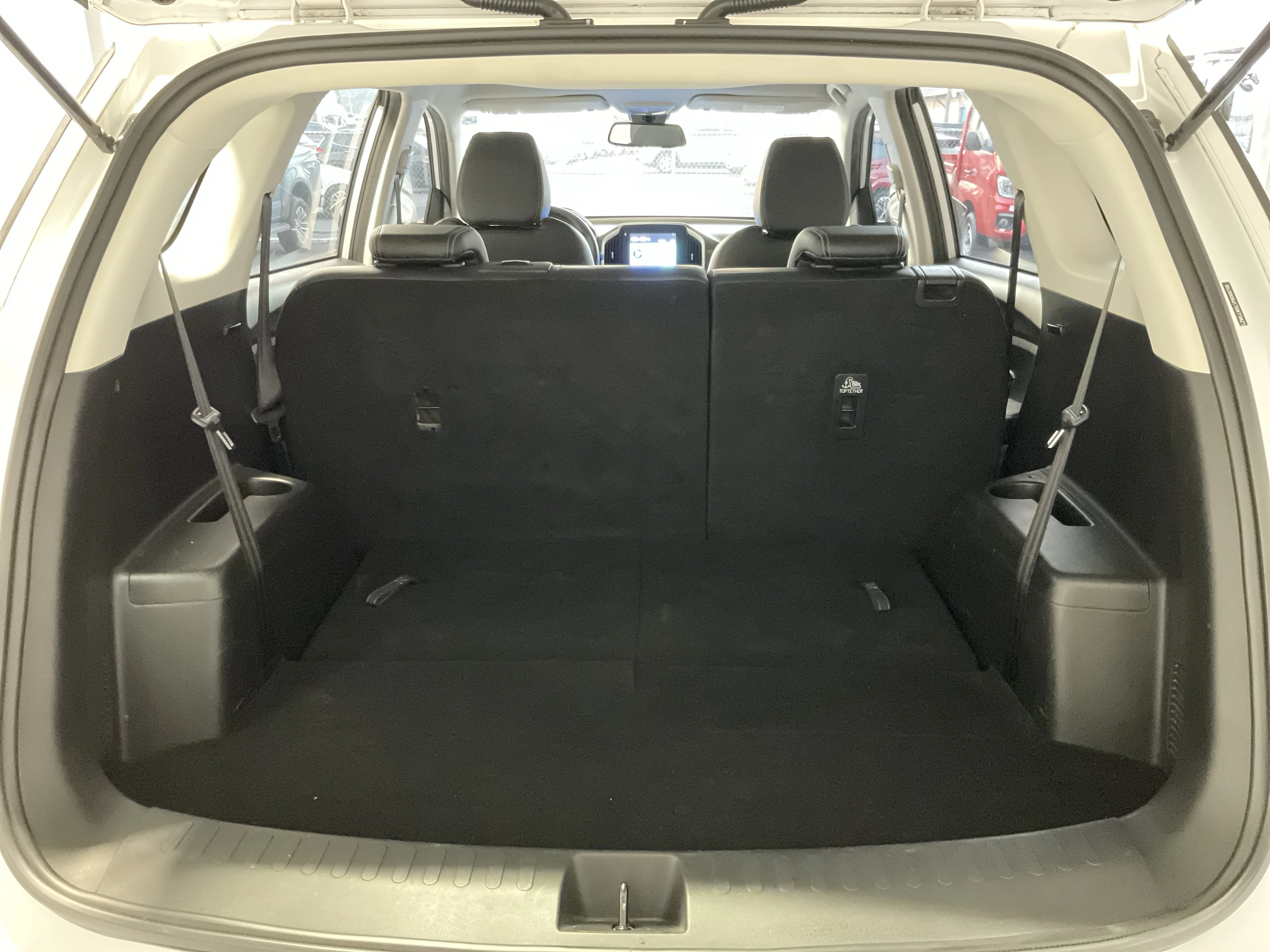 Interior 5