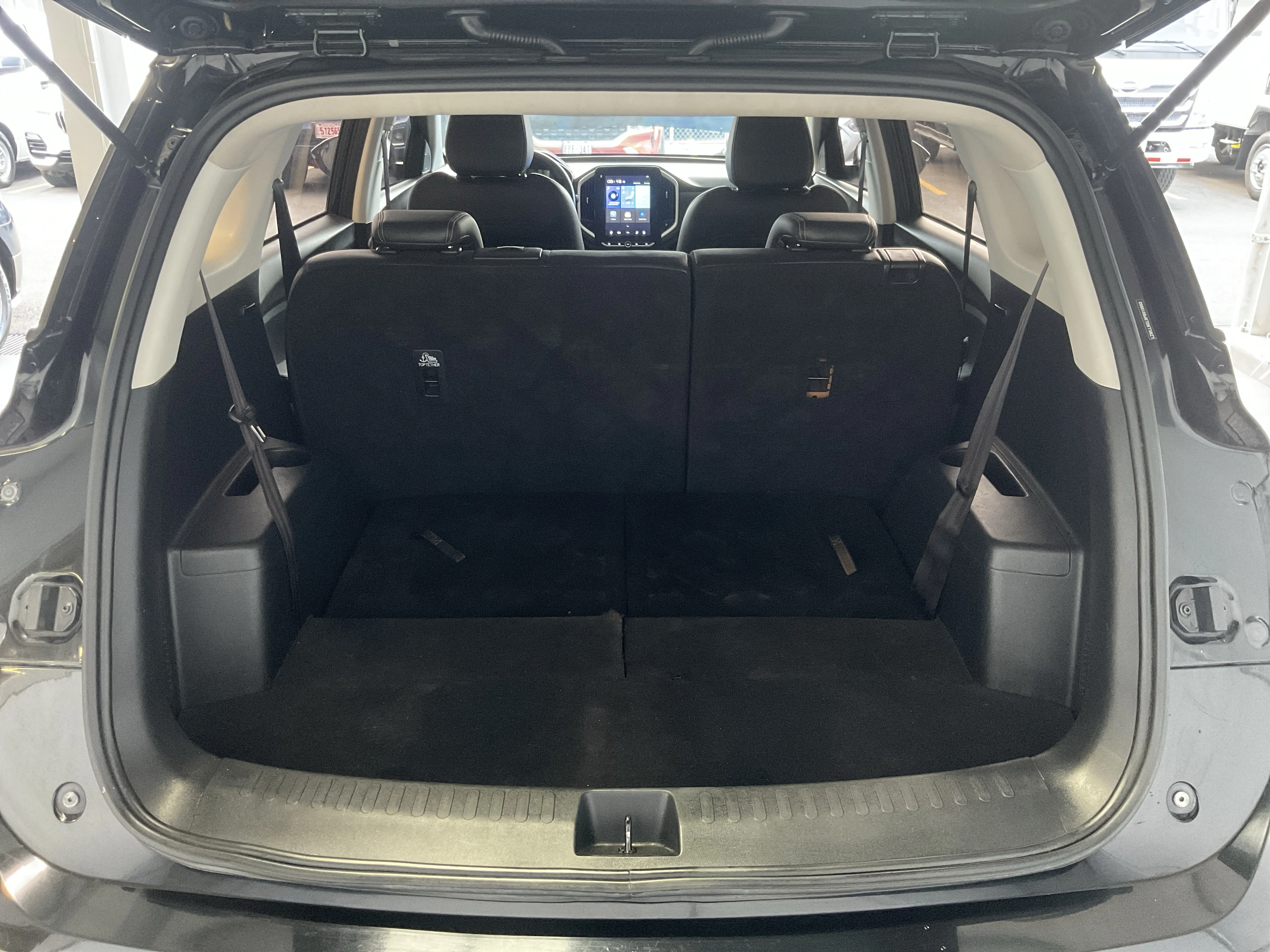 Interior 5
