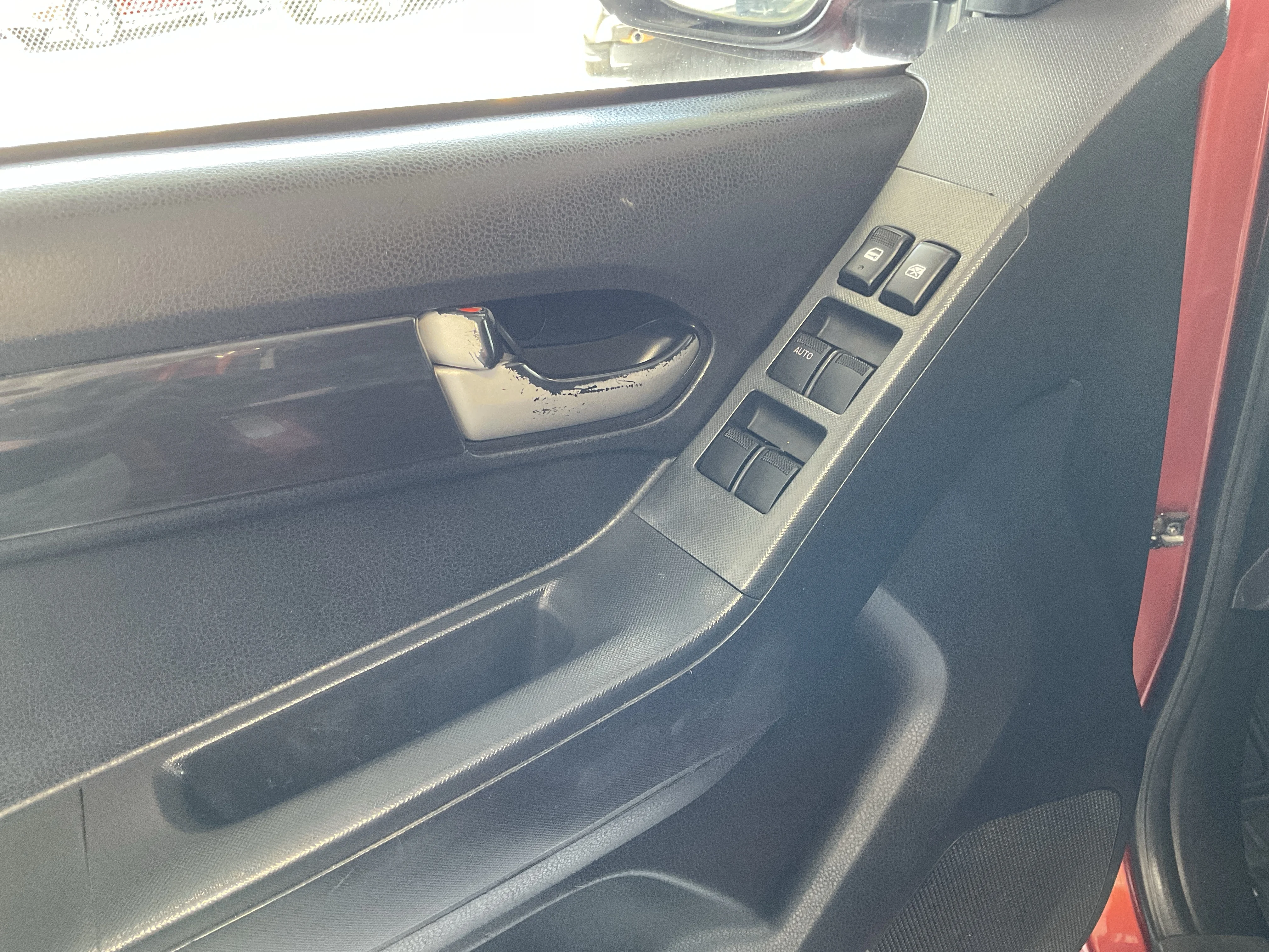 Interior 5