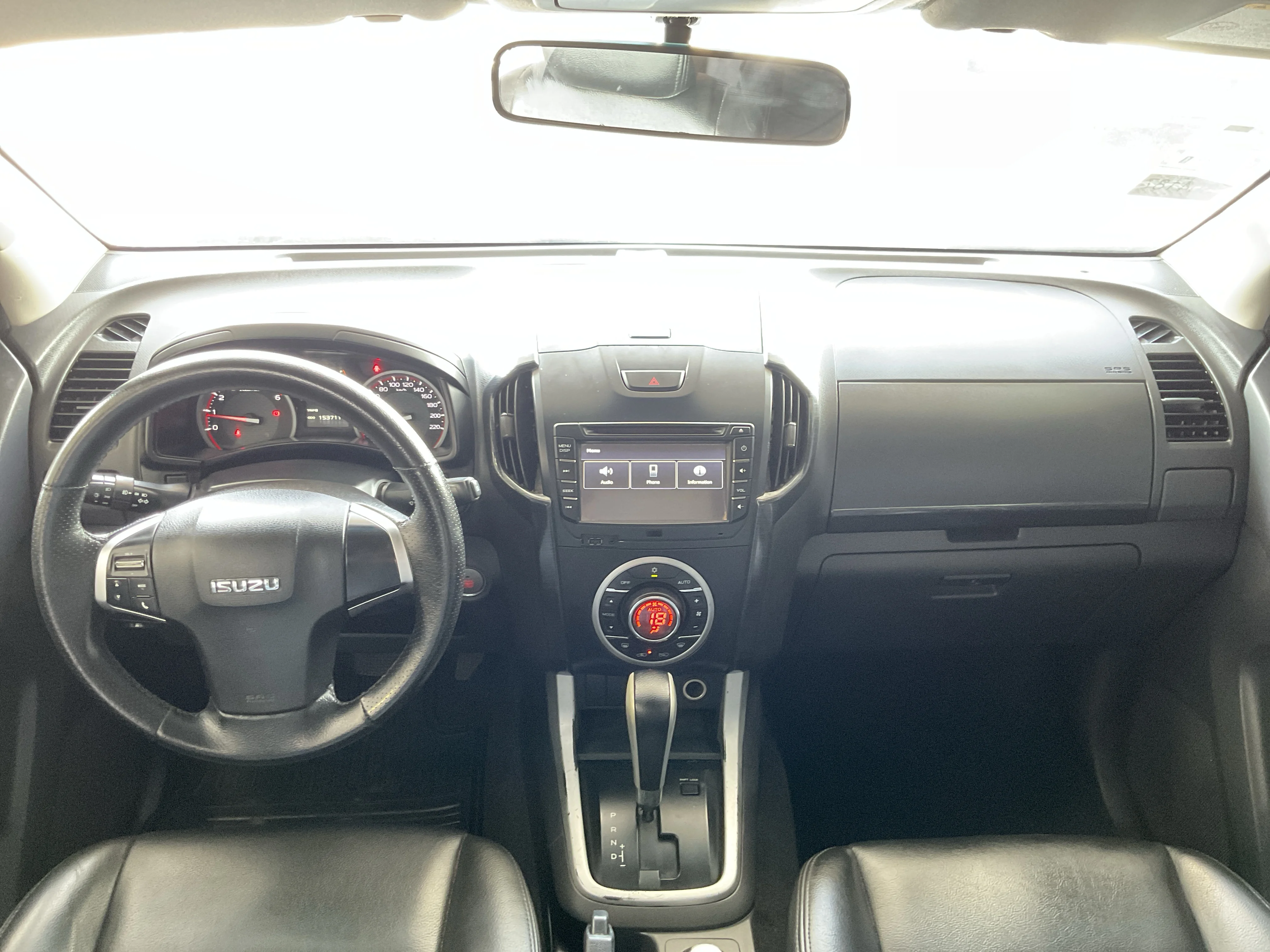 Interior 9